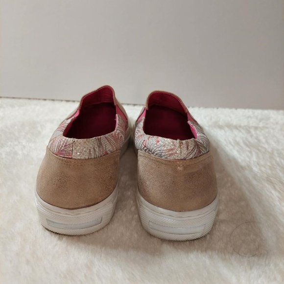 Chanii B. Zliks Gold Metallic Slip-On Sneakers - Size US 8 (Euro 39) - Picture 5 of 8
